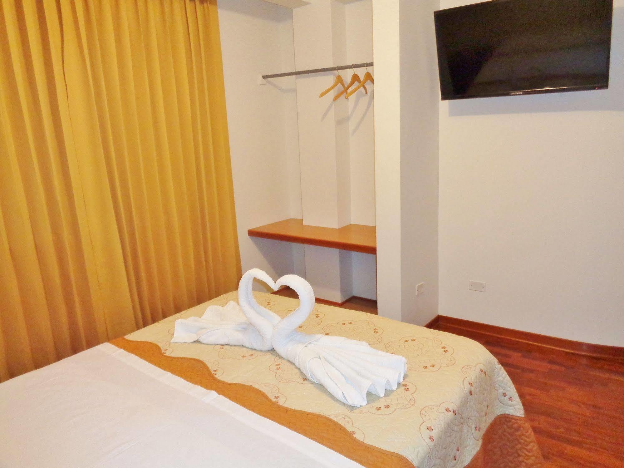 Hostal Silpay Tacna Exteriör bild